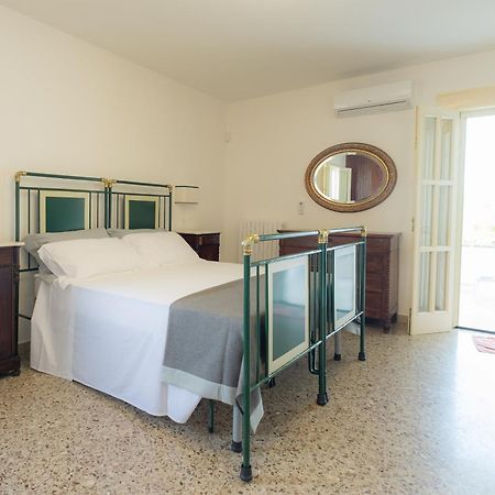B&B Sestochilometro San Cataldo  Buitenkant foto