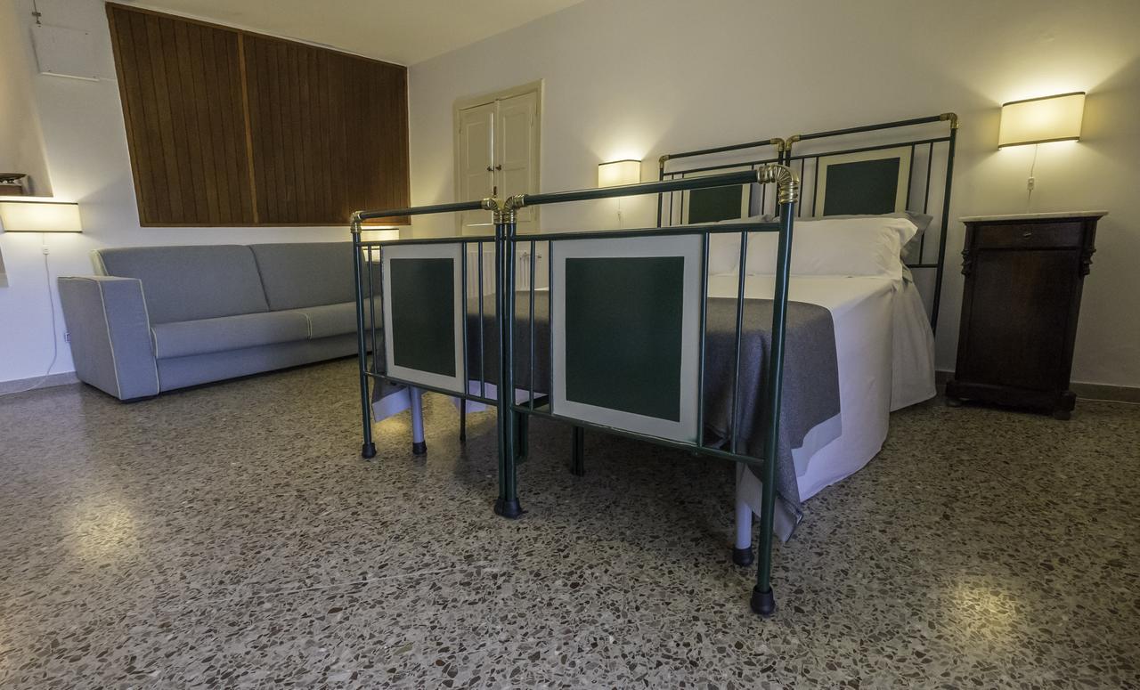 B&B Sestochilometro San Cataldo  Buitenkant foto